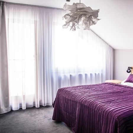 Hotel Restaurant Na Navsi Říčany Kültér fotó
