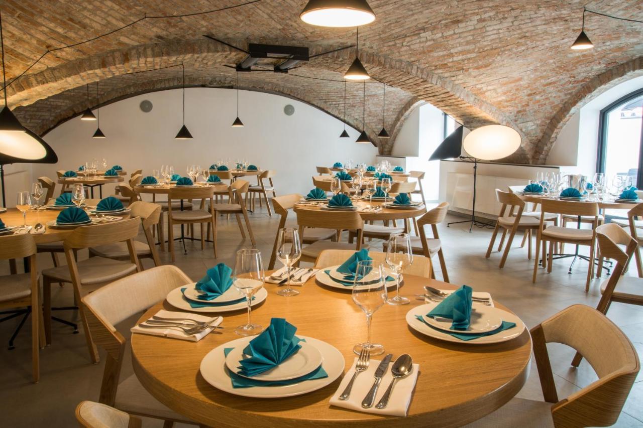 Hotel Restaurant Na Navsi Říčany Kültér fotó