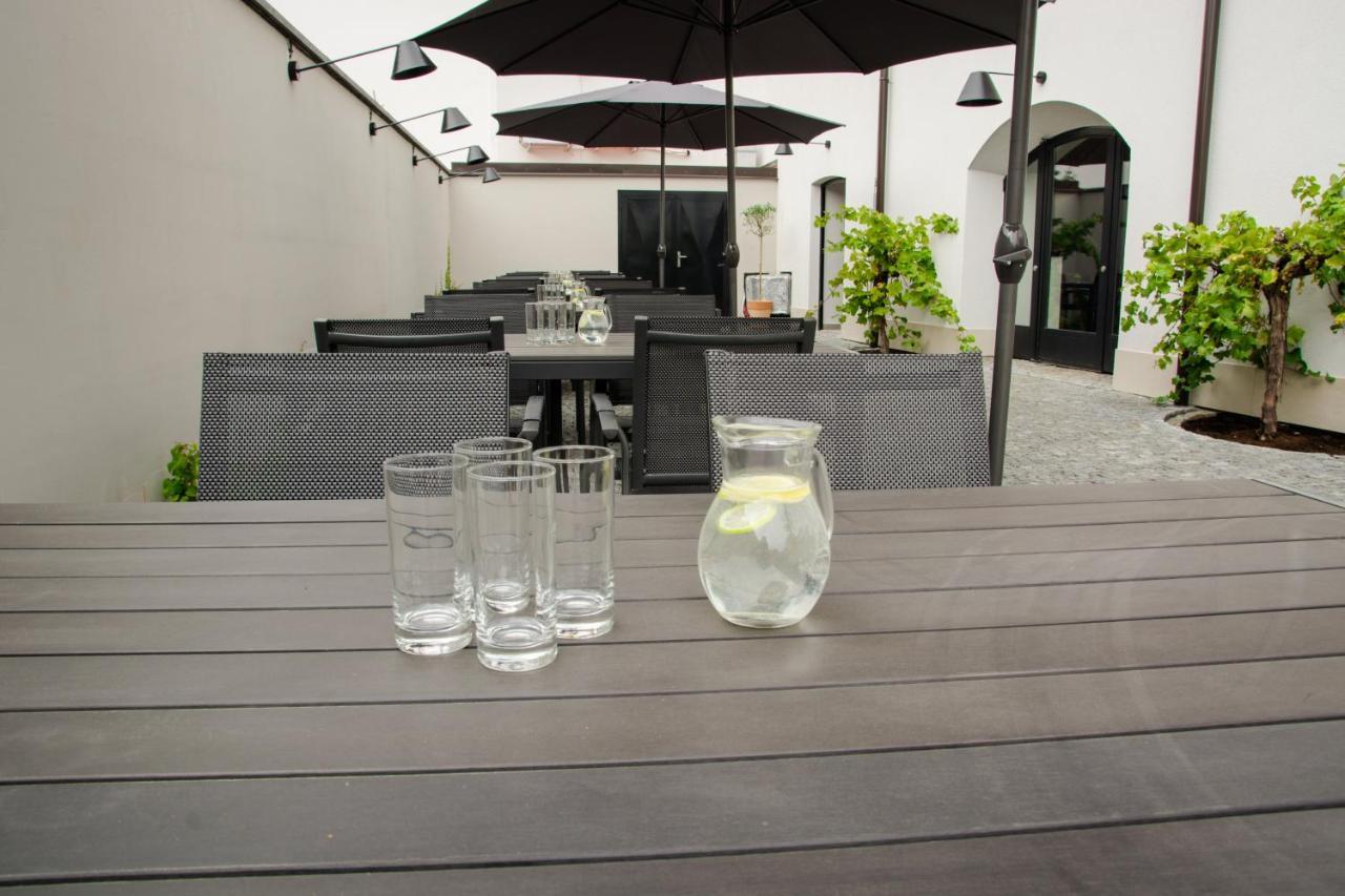 Hotel Restaurant Na Navsi Říčany Kültér fotó